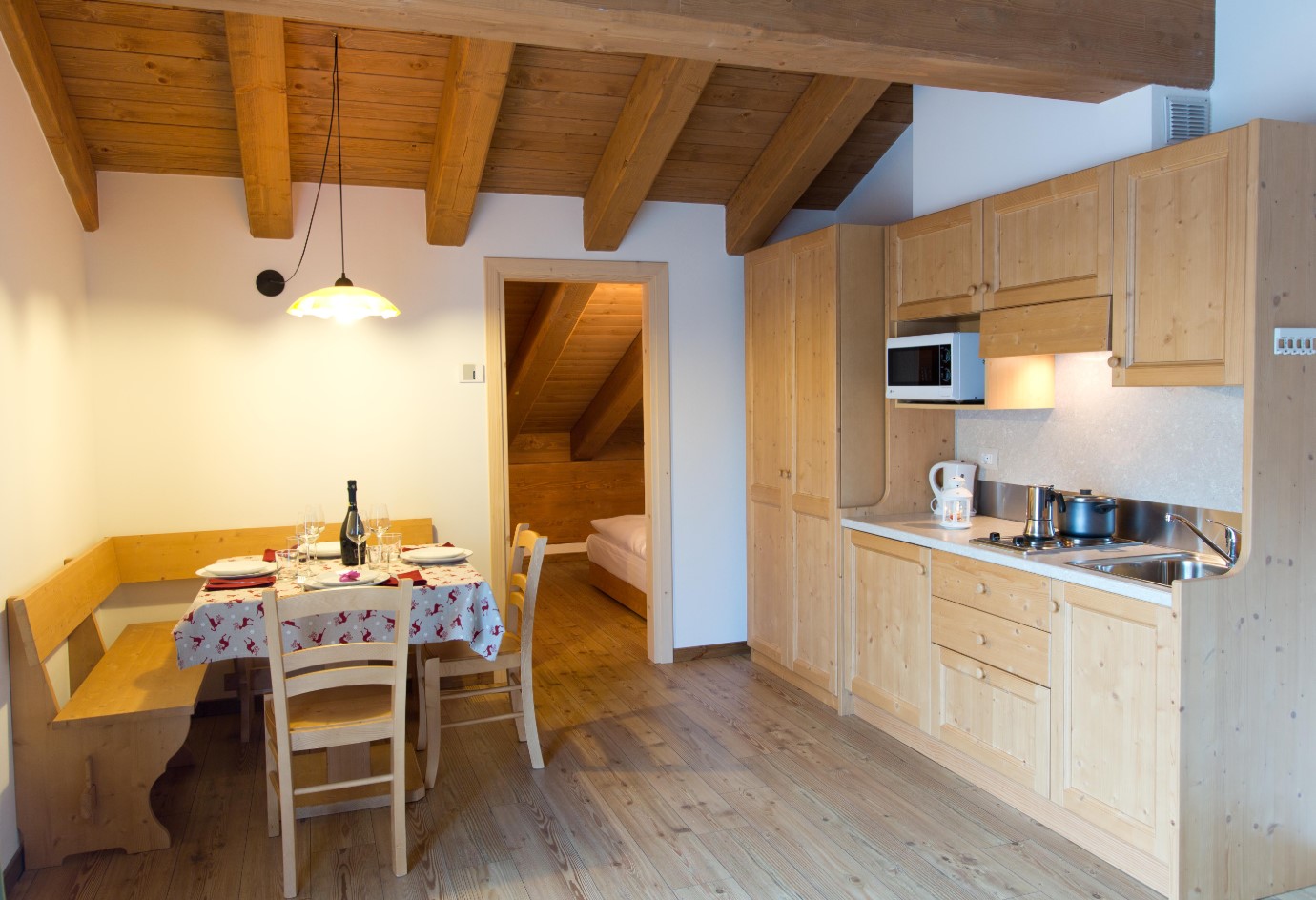 Četvorokrevetni studio